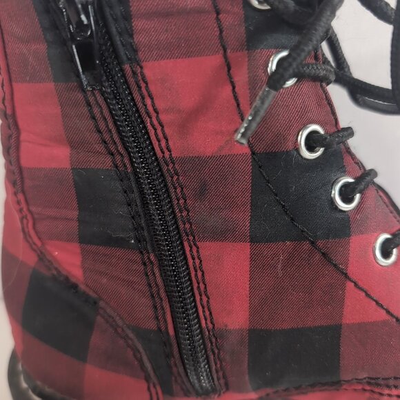 T.U.K. 2013 Anarchic Boots Plaid Red Black Lace Up Women's 9 T2192 7 Eye Punk - Picture 6 of 16